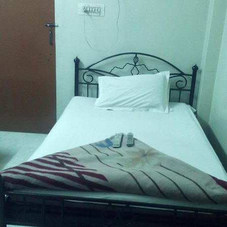 Hotel Urvashi Jaipur Luaran gambar