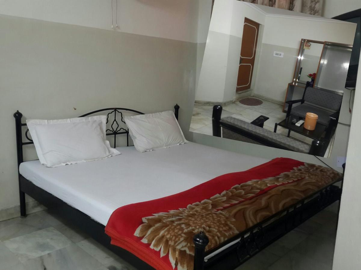 Hotel Urvashi Jaipur Luaran gambar